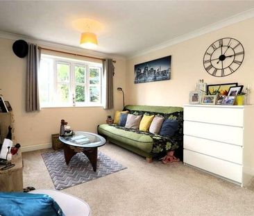 Woking, Surrey, GU22 - Photo 4