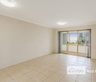OCEANSIDE APARTMENT LIVING! - Photo 1