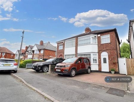 3 bedroom semi-detached house to rent - Photo 4