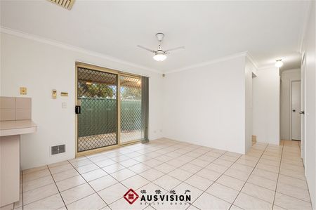 Charming 3-Bedroom Villa Near Curtin University and Westfield Carousel - Photo 2