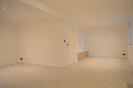 Gerenoveerde woning met tuin, garage en 3 slaapkamers in Bellegem - Photo 2