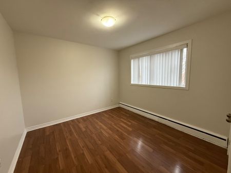 For Lease - 66 Mericourt Road Unit# 7, Hamilton, Ontario - Photo 2