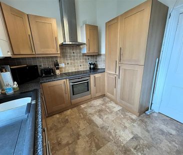 3 bedroom maisonette to rent - Photo 5