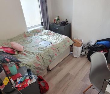 4 bedroom house to rent - Photo 1