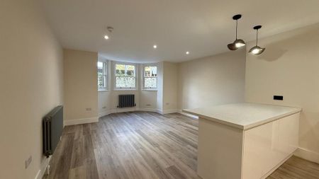 2 bedroom flat to rent - Photo 3