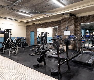 2250 Guy street, Montréal, QC - Photo 1