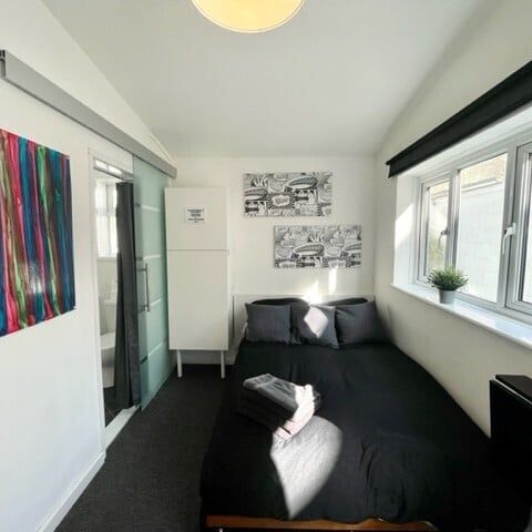 Rooms Available, Southcote Road - 5 - Photo 1