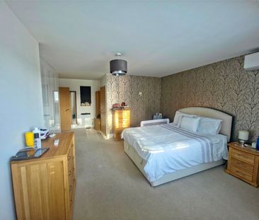 Lulworth Place, Epsom, Surrey, KT19 8GQ - Photo 6