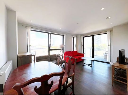 1 Bed Terraced House, Avalon Point, E14 - Photo 1