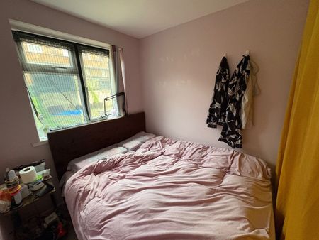 Room in a Shared House, Ozolins Way, E16 - Photo 2