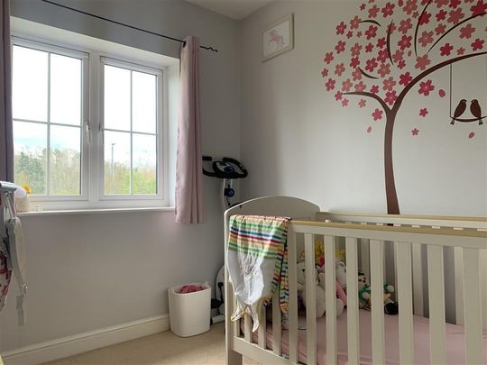 Wedon Path, Aylesbury - Photo 1