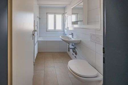 4.5 Zimmer, 75 m², 1. Stock - Foto 4