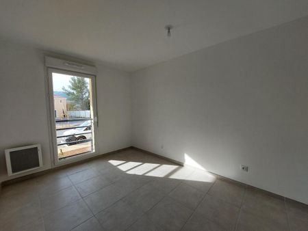 location Appartement T2 DE 39.26m² À BRIGNOLES - Photo 4