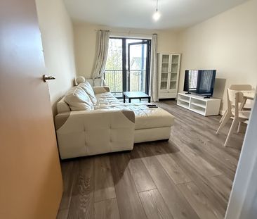 2 Bed Flat, Warburg Court, NW9 - Photo 2