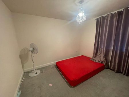 4 bedroom property to rent - Photo 3