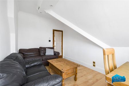 3 bedroom apartment to rent - Photo 2