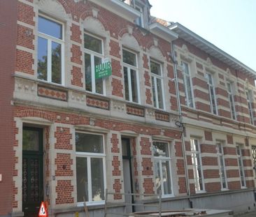 In het centrum gelegen volledig gerenoveerd duplex appartement met hoogwaardig materiaal - Photo 1