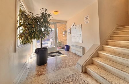 For Lease - 5 PAISLEY Boulevard Unit# 204, Mississauga, Ontario - Photo 3