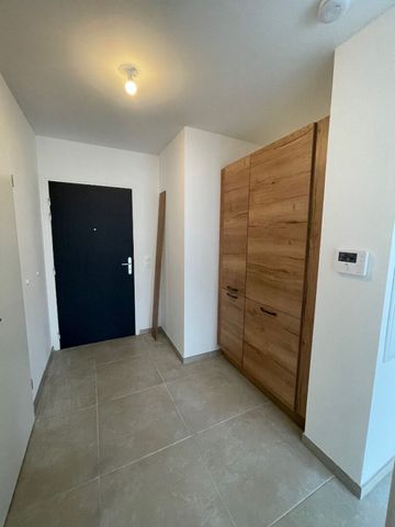 Appartement 2 pièces à Mont-Saint-Martin - Photo 2