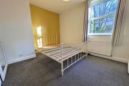 2 Bedroom Terraced To Let - Photo 3