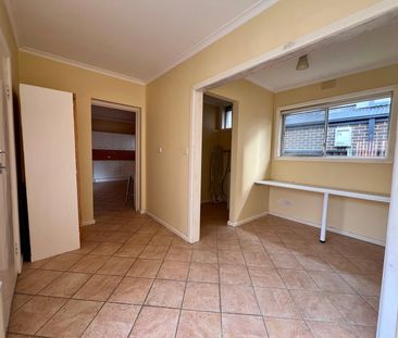 8 Kia Ora Road, Reservoir VIC 3073 - Photo 6