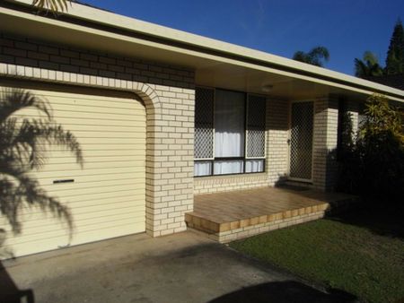 Holiday Vibes All Year Round - Photo 3