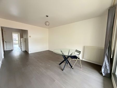 APPARTEMENT 3 PIECES MEUBLÉ 71M² CHAMPIGNY BORDS DE MARNE - Photo 2