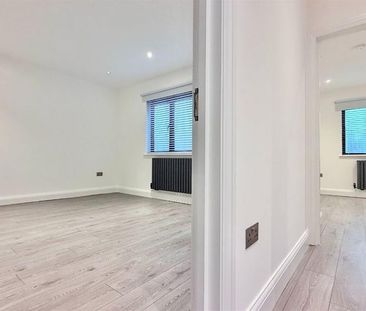 3 bedroom apartment to rent - Photo 2