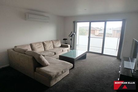 One Bedroom plus Study Apartment - Photo 4