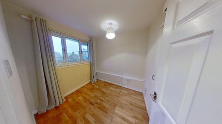 1 bedroom studio apartment to rent - Photo 2