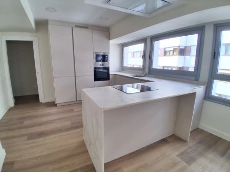 Piso de alquiler en Gijón - Donato Arguelles, Barrio del Centro - Photo 3