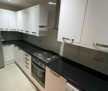 Whytecroft, Hounslow, TW5 - Photo 4