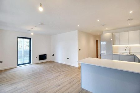 2 bedroom ground floor flat to rent - Photo 3