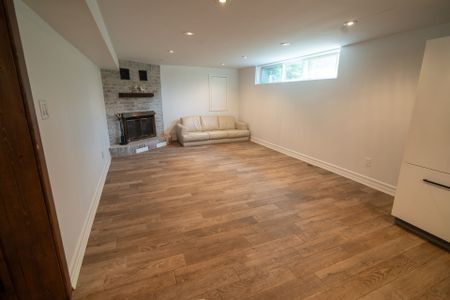 For Lease - 391 Alper Street, Richmond Hill, Ontario - Photo 5