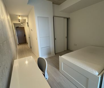 For Lease - 195 McCaul Street Unit# 812, Toronto, Ontario - Photo 3