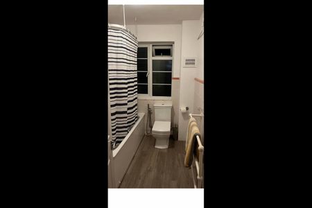 2 Bed Flat, Sheen Court, TW10 - Photo 5