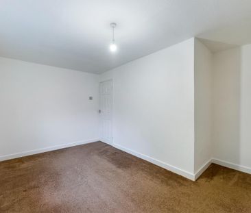 3 bedroom townhouse to rent - Photo 2