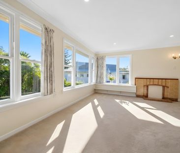 3 Bedrooms on Beach Rd - Photo 2