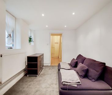 Flat To Let - Photo 6