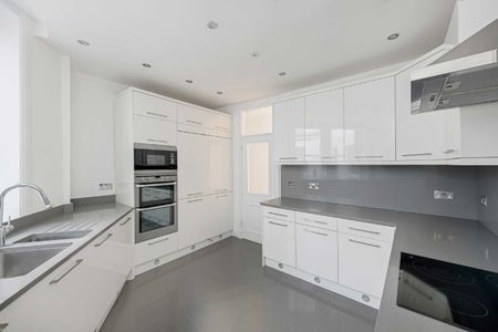 Carlton Mansions, London, W14, London - Photo 4