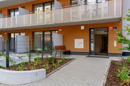 Pronájem bytu 1+kk a garsoniéry 33 m², Gerstelova, Praha - Photo 3