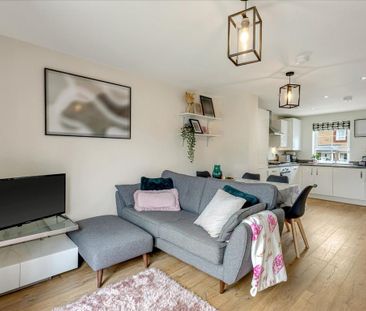 2 bedroom semi-detached house to rent - Photo 2