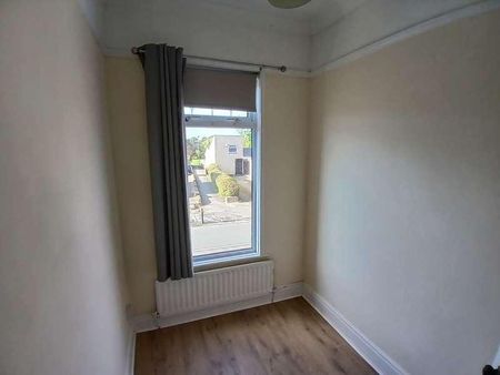 West Terrace, Spennymoor, County Durham, DL16 - Photo 4