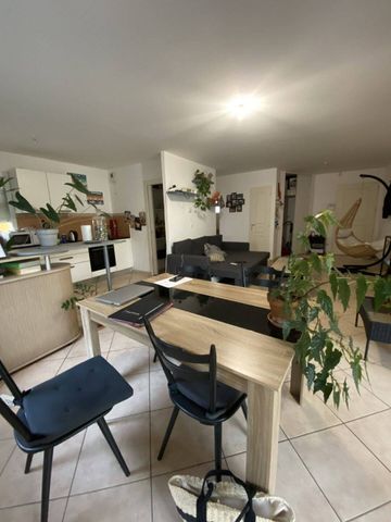 Location appartement 3 pièces 74.8 m² à Valence (26000) - Photo 2