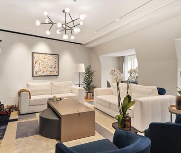 A beautifully presented three bedroom apartment in exclusive development in Knightsbridge, SW3. - Photo 2