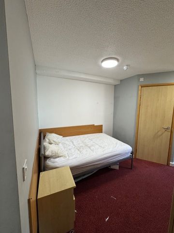 Room in a Shared House, St. Margaret Road, CV1 - Photo 3