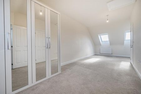 3 bedroom detached house to rent - Photo 2