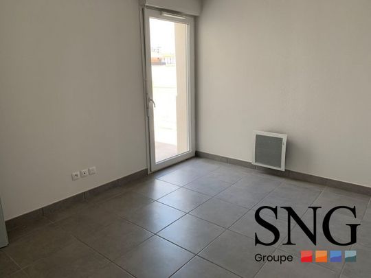 T2 AVEC BALCON ET PARKING - Photo 1