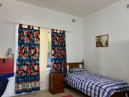 5-bedroom shared house / townhouse, hOUNSLOW AVE COWANDILLA - Photo 2