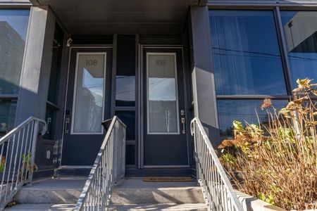 For Lease - 1030 King Street Unit# 107, Toronto, Ontario - Photo 2